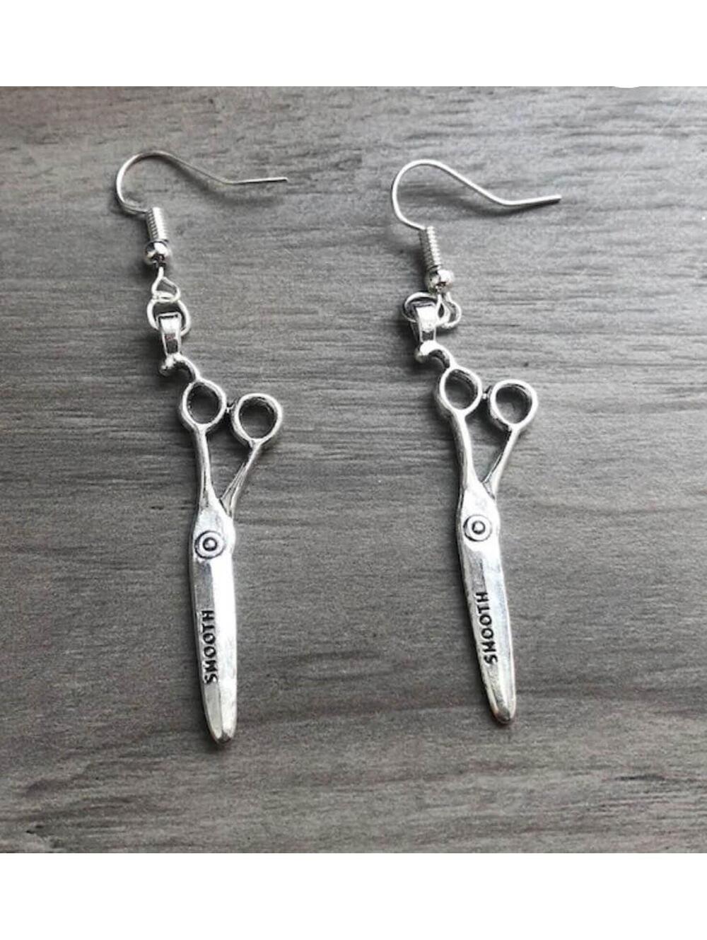 New Super Cute Hairdresser/Stylist Scissor Earrings 

Perfect 🎁 Gift!!!!